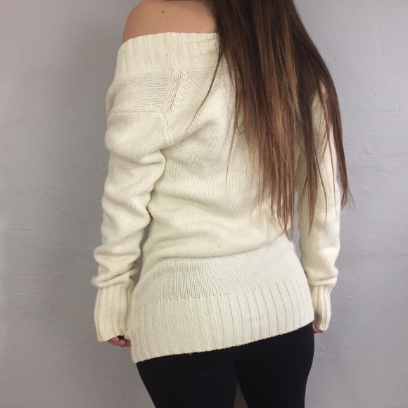 Old navy nice cozy sweater - Picture 2 of 2